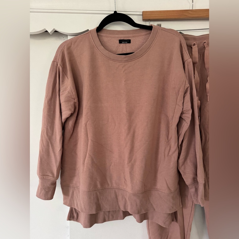 Luxome Essential jogger and tunic set - Picture 7 of 16